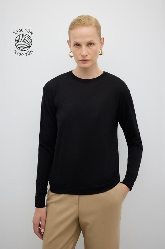 %100 Yün Bisiklet Yaka Triko Siyah 