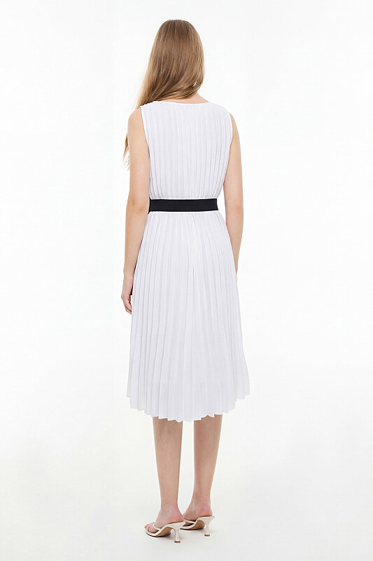 Arkası Piliseli Elbise Lacivert - Beyaz - Roman (1)