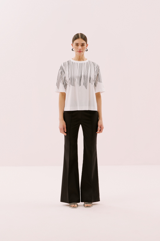 Arkası Yırtmaçlı Baskılı Kısa Kol T-shirt Beyaz - 4