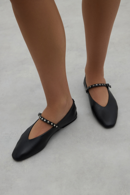 Babet Siyah - Roman (1)