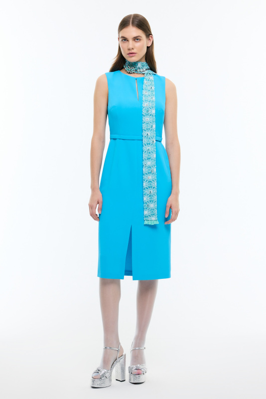 Bele Oturan Şerit ve Yırtmaç Detaylı Midi Boy Elbise Mavi - Roman