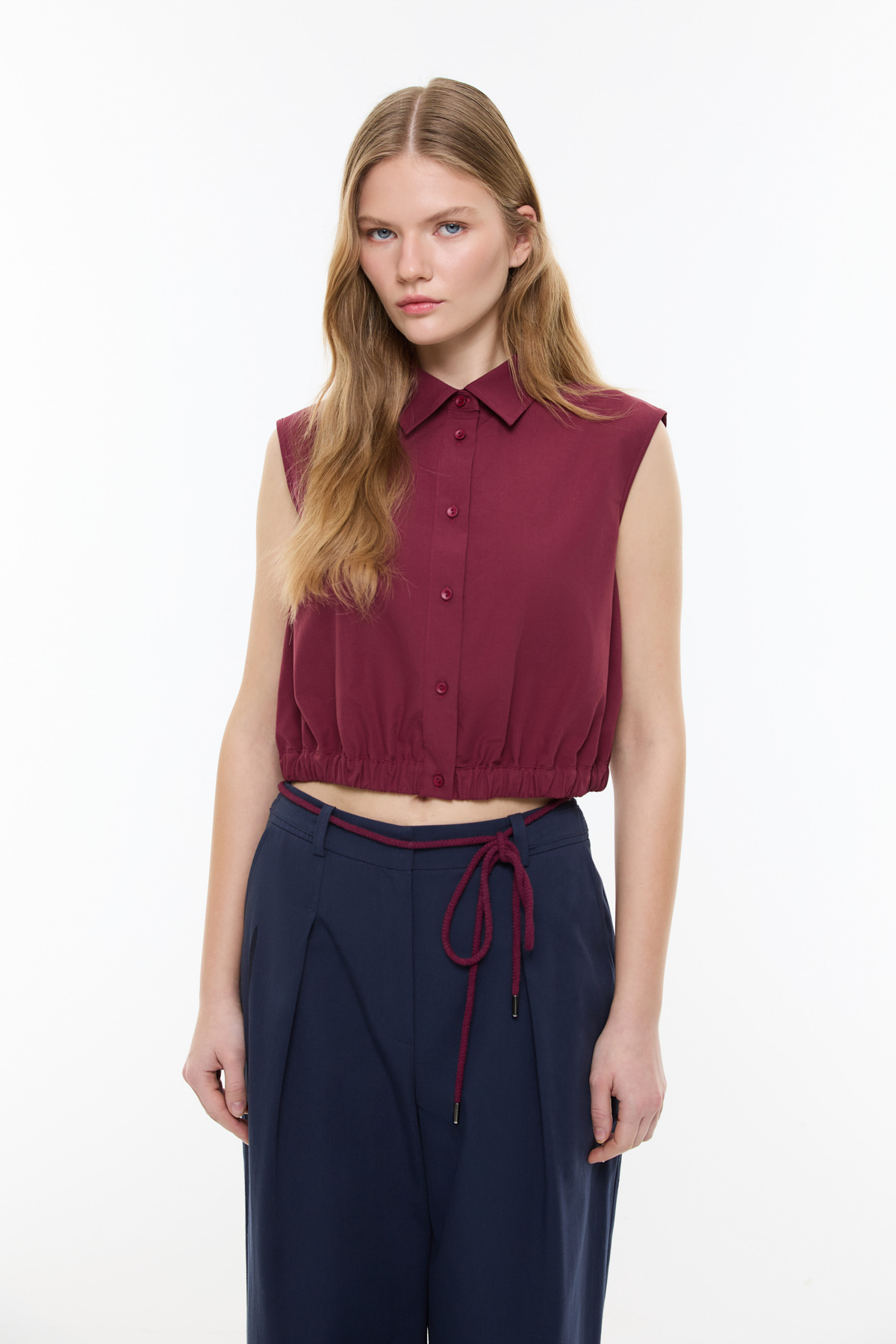 Beli Lastikli Poplin Crop Gömlek Bordo