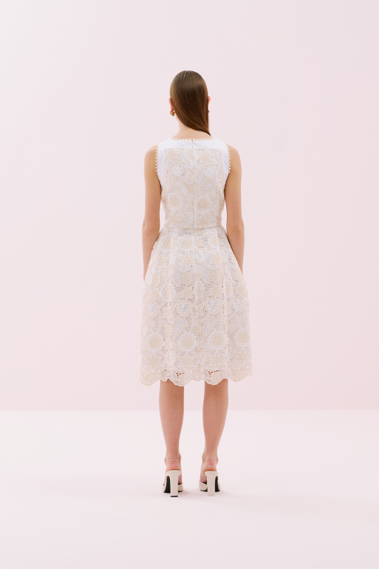 Bisiklet Yaka Kolsuz Eteği Pileli Brode Midi Boy Elbise Standart Renk - 2