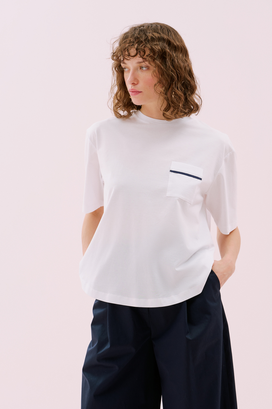 Biye Detaylı Arkası Yırtmaçlı T-shirt Beyaz - 1