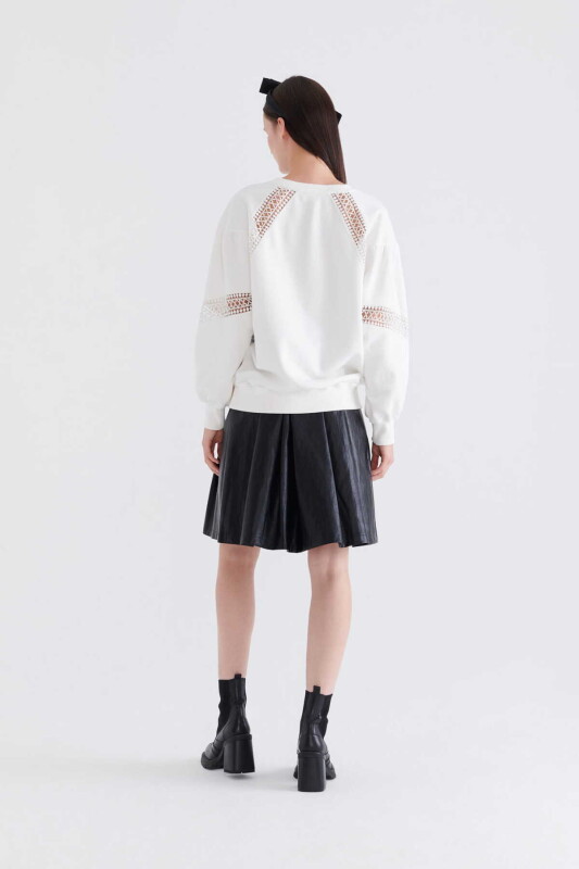  Lace Detailed Womens Sweatshirt Ecru - Roman (1)