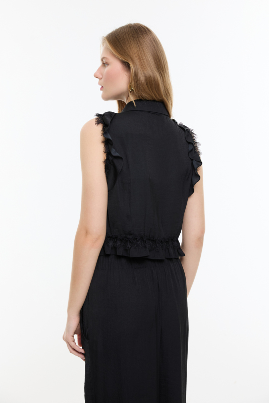 Dantel ve Volan Detaylı Kolsuz Gömlek Siyah - Roman (1)