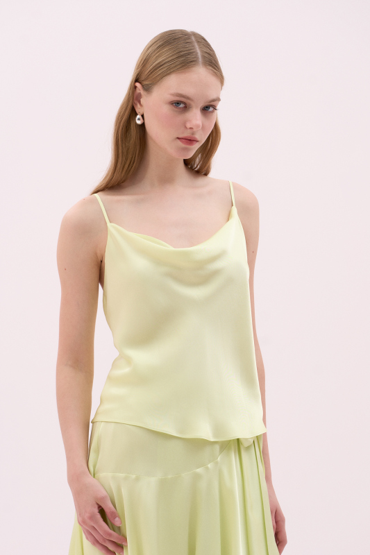 Degaje Yaka İnce Askılı Saten Bluz Sarı - 1