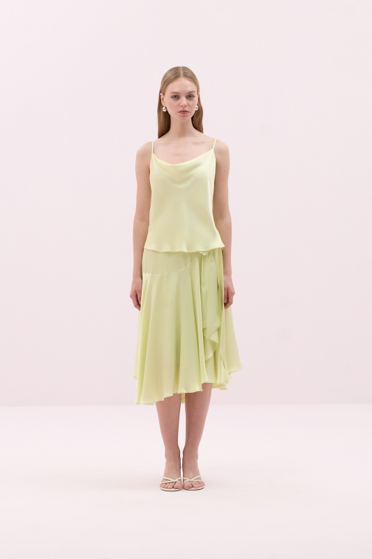 Degaje Yaka İnce Askılı Saten Bluz Sarı - 3