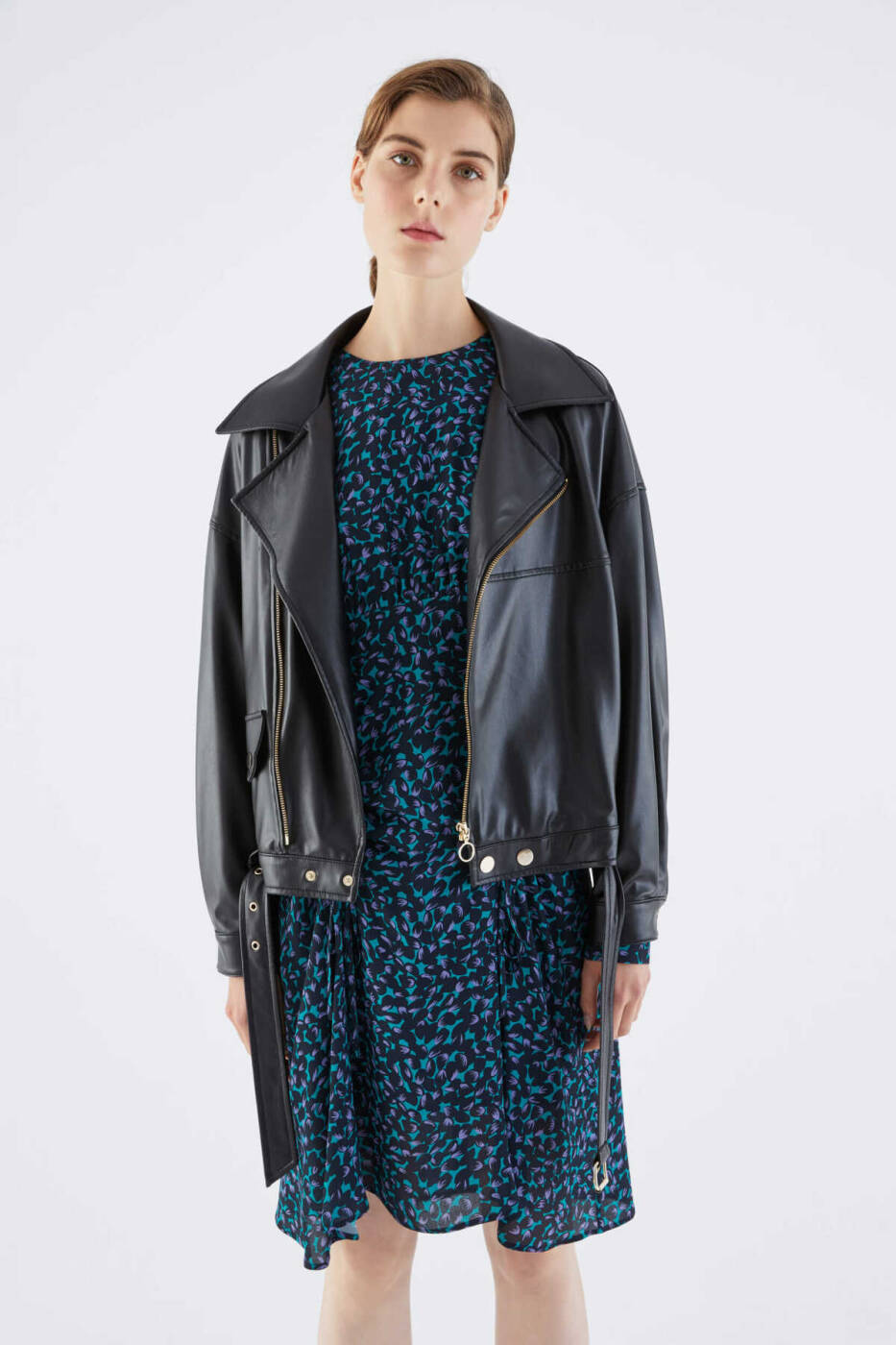  Deri Görünümlü Cepli Kadın Mont Siyah - 1
