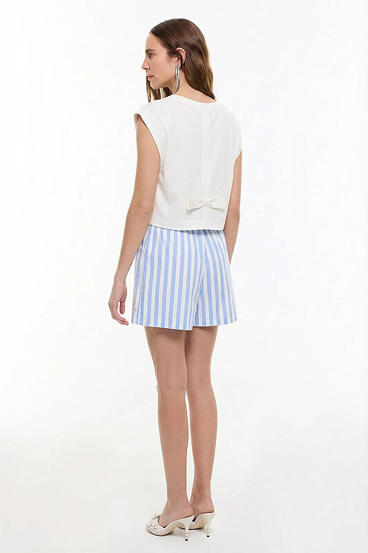 Düşük Omuzlu Crop T-Shirt Ekru - Roman (1)