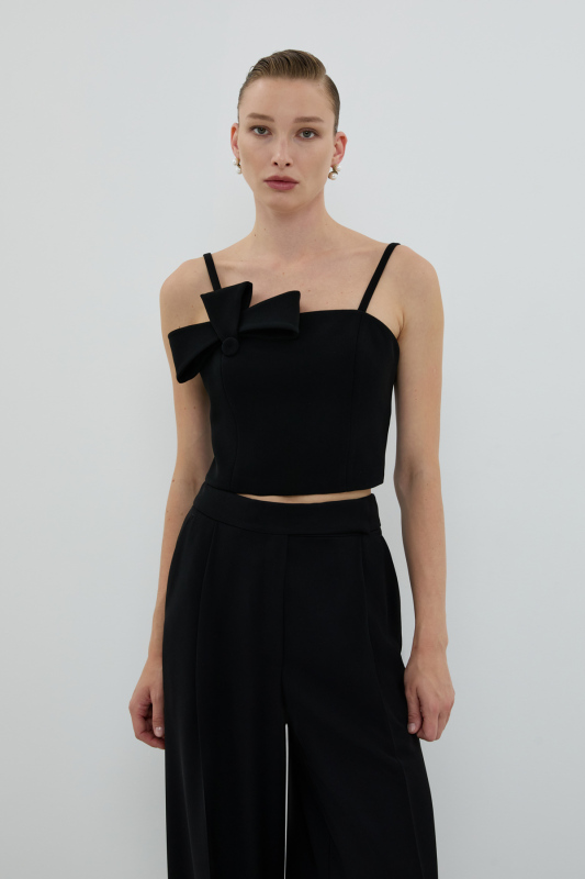 Fiyonk Detaylı İnci Askılı Büstiyer Siyah 