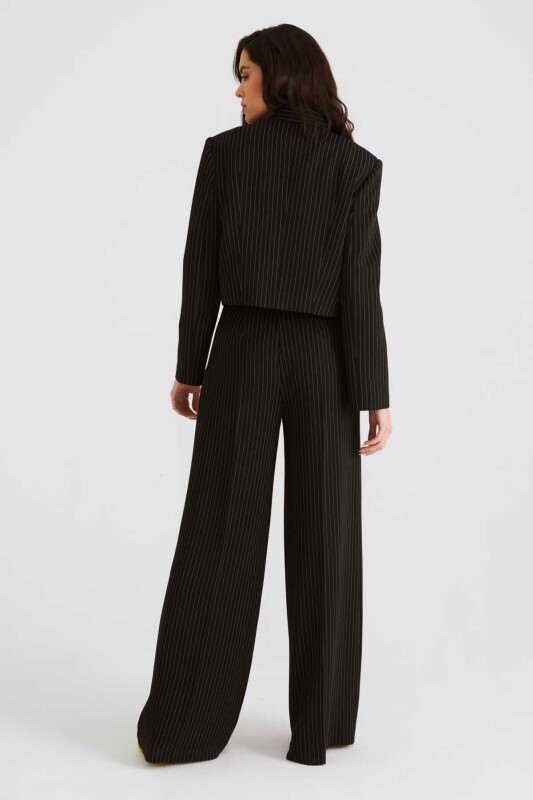 Fularlı Çizgili Kadın Ceket Siyah-Beyaz - 2