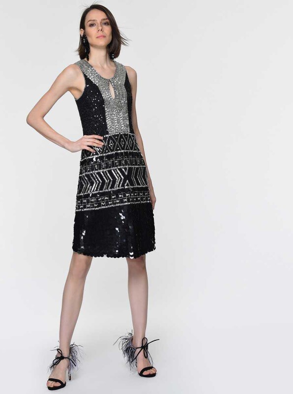 İşlemeli Gece Elbisesi Standart Renk - 1