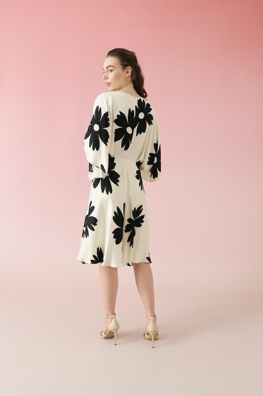 İspanyol Kollu Saten Elbise Standart Renk - Roman (1)