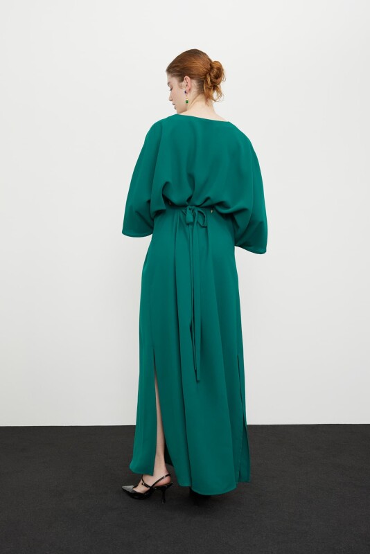 Beli Taşlı V Yaka Maxı Boy Crep Elbise Yeşil - 2