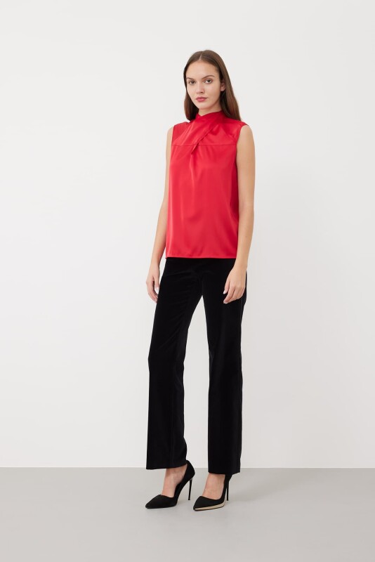 Yakası Fularlı Saten Bluz Kırmızı - 3