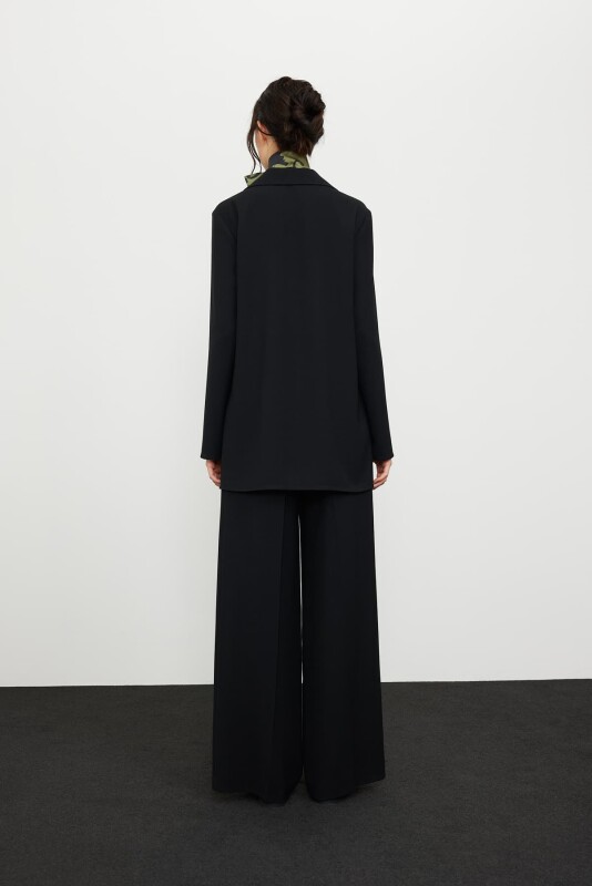 Gold Aksesuarlı Crep Tunik Siyah - Roman (1)