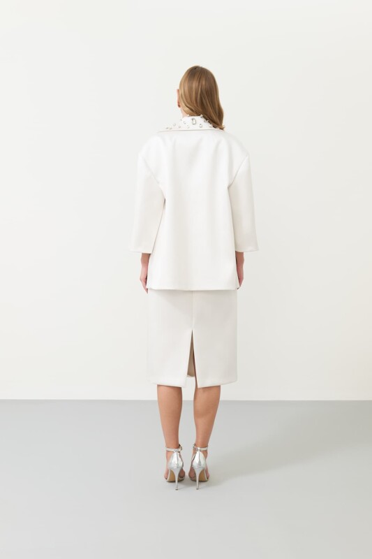 Yakası Taş İşlemi Saten Kap Kemik - Roman (1)