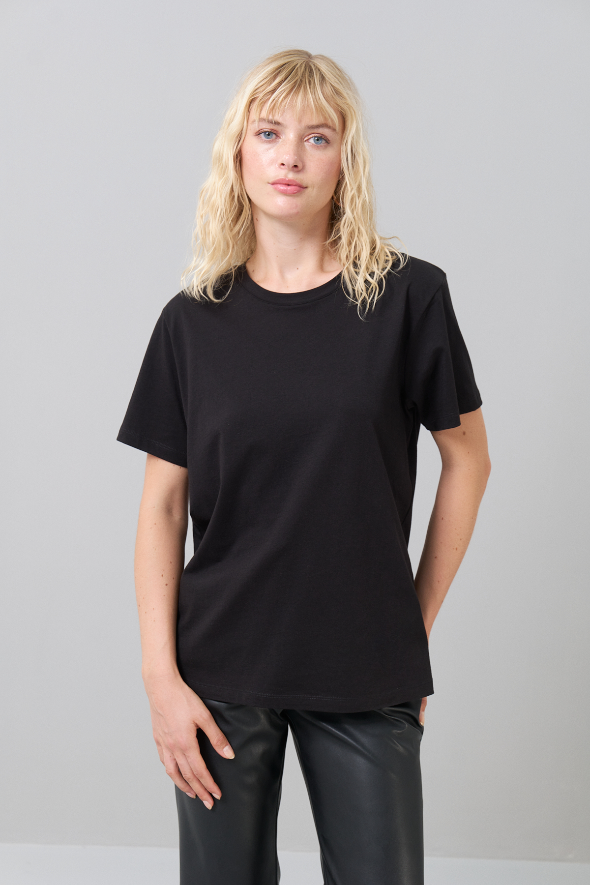 Basic Bisiklet Yaka T-shirt Siyah