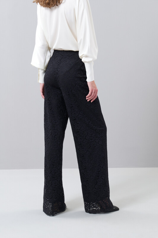 Dantelli Düz Paça Pantolon Siyah - Roman (1)