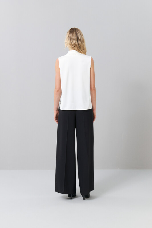 Önü Kruvaze Saten Bluz Ekru - 2