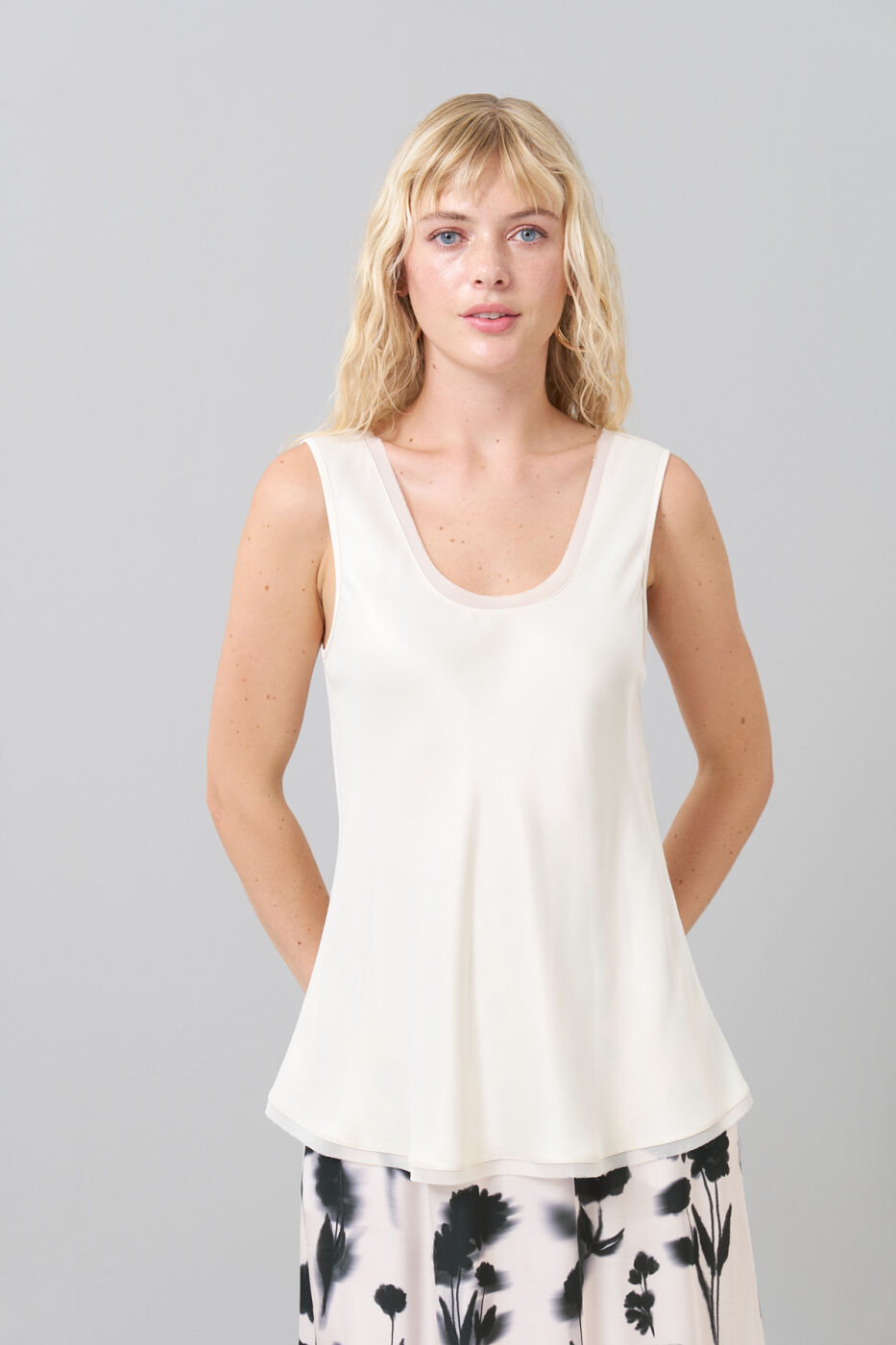 Crep Saten Kolsuz Bluz Krem - 1