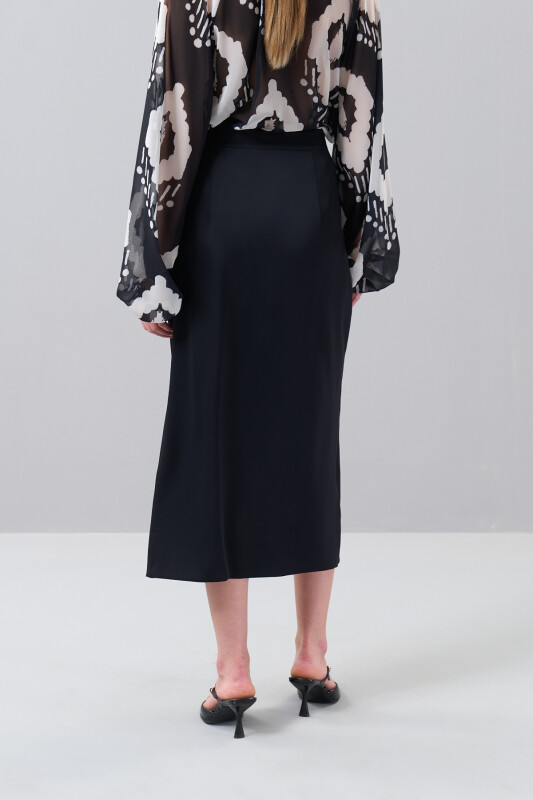 Gold Düğmeli Önden Yırtmaçlı Midi Etek Siyah - Roman (1)