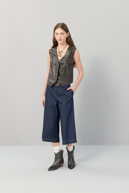 Önü Fermuarlı V Yaka Eskitme Deri Yelek Kahve - 3