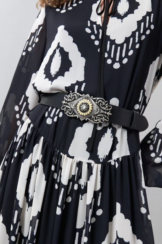 Kemer Siyah - Roman (1)