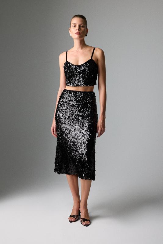 Kalp Yaka İnce Askılı Arkası Kadife Detaylı Payet Büstiyer Siyah - 3