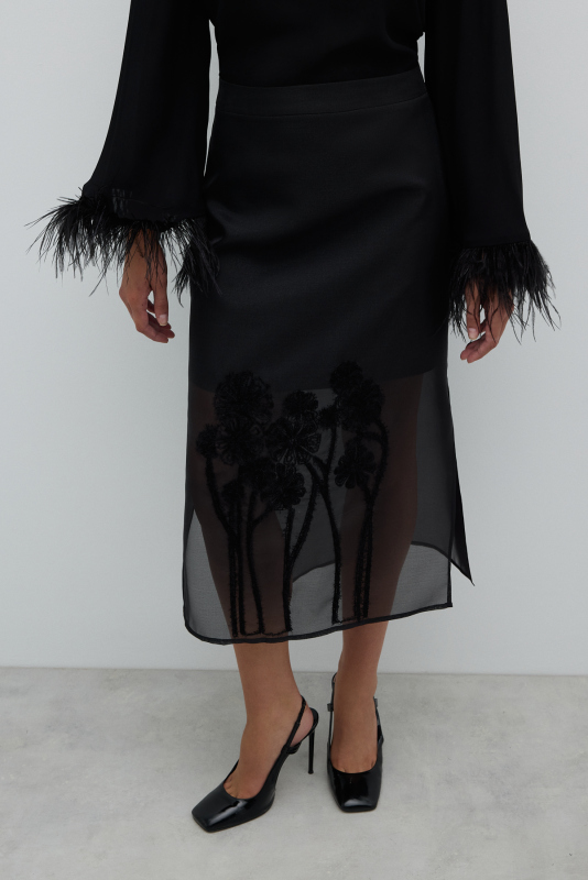 Nakış İşlemeli Yanları Yırtmaçlı Midi Boy Etek Siyah - 3