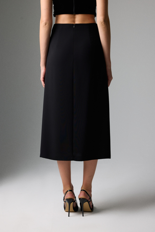 Payet ve Önü Yırtmaç Detaylı Midi Boy Etek Siyah - 2