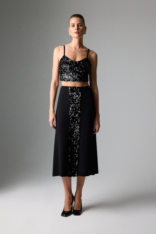 Payet ve Önü Yırtmaç Detaylı Midi Boy Etek Siyah - 1