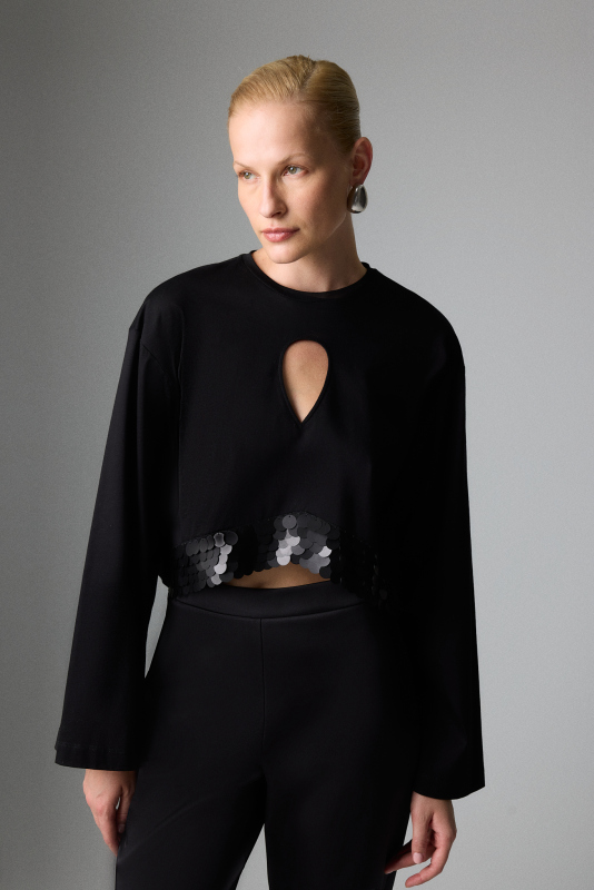 Etek Ucu Payetli Dekolteli Crop Bluz Siyah - Roman