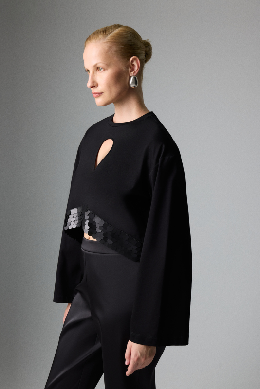 Etek Ucu Payetli Dekolteli Crop Bluz Siyah - 5