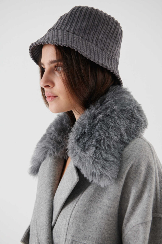  Kadife Şapka Antrasit - Roman (1)