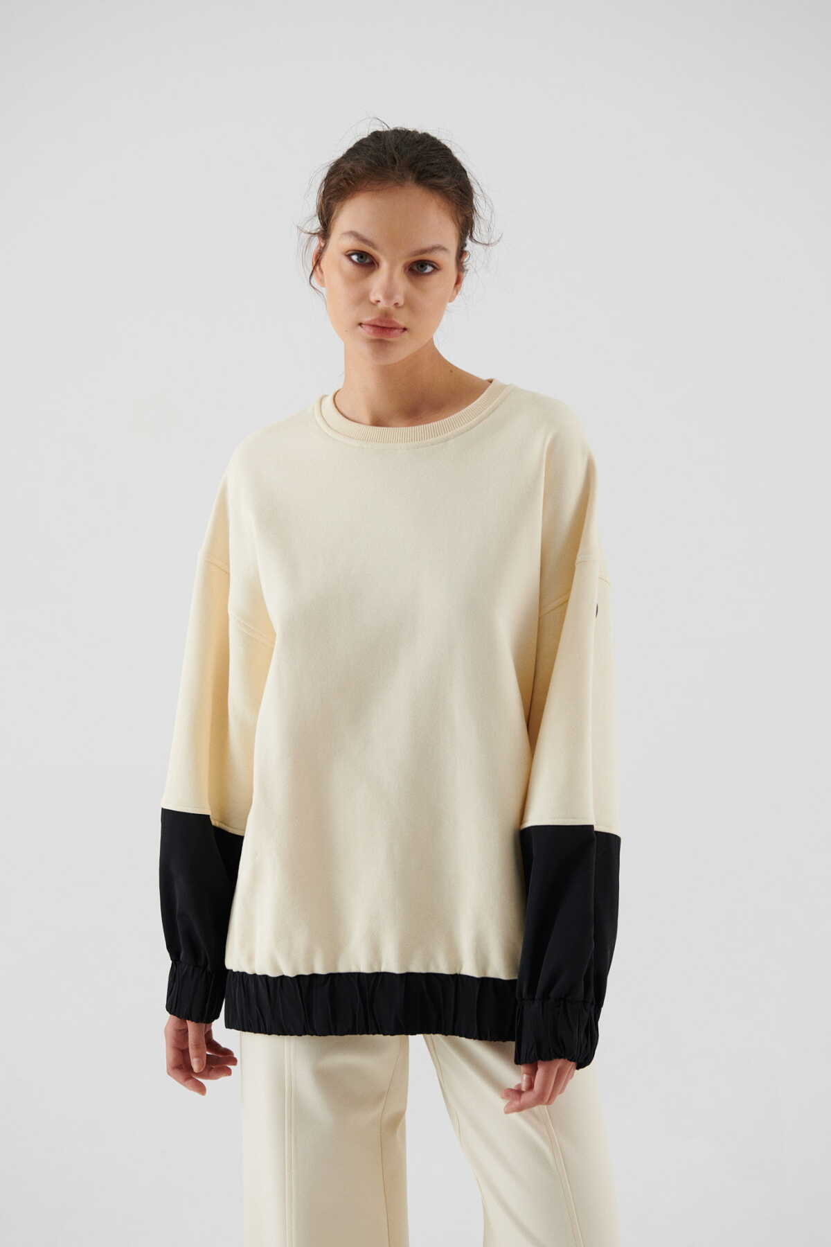  Kadın Sweatshirt Bej