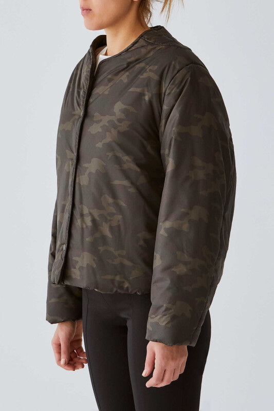  Kamuflaj Desenli Şişme Kadın Mont Haki - 3