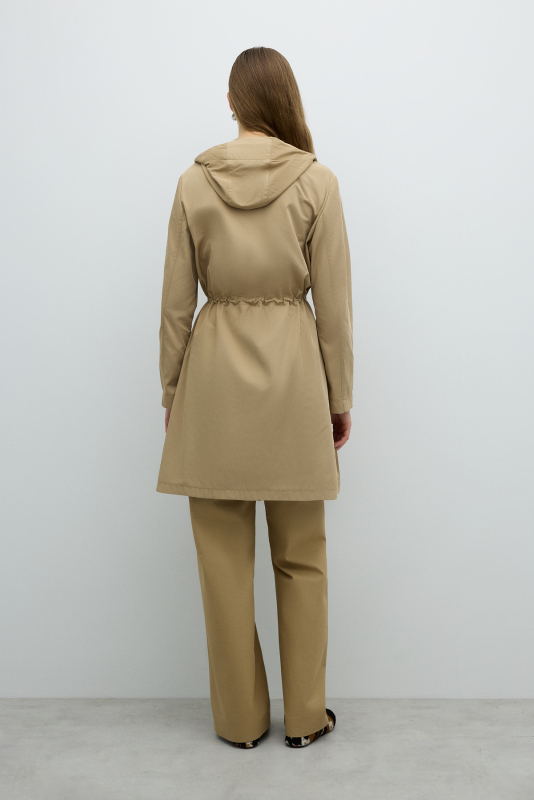 Kapüşonlu Belden Bağlama Detaylı Yırtmaçlı Mont Bej - Roman (1)