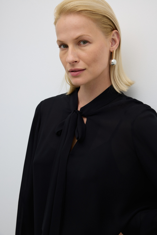 Kendinden Fularlı Önü Fırfırlı Gömlek Siyah - 4