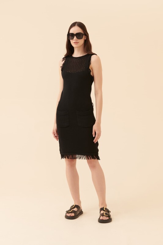 Kuşaklı Püsküllü Triko Elbise Siyah - 5