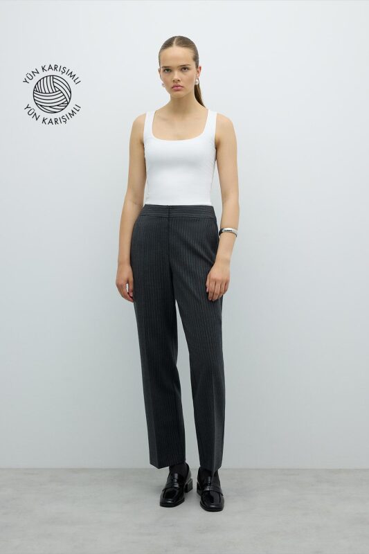 Lurex Çizgili Düz Paça Pantolon Gri - 1