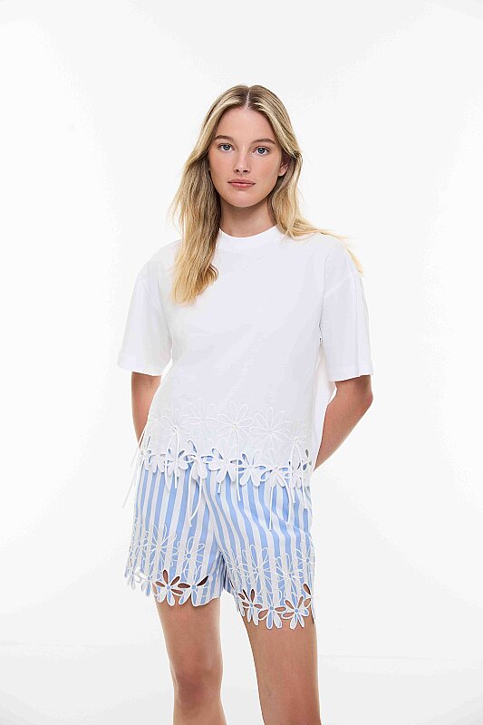 Nakış Detaylı T-Shirt Beyaz - 6
