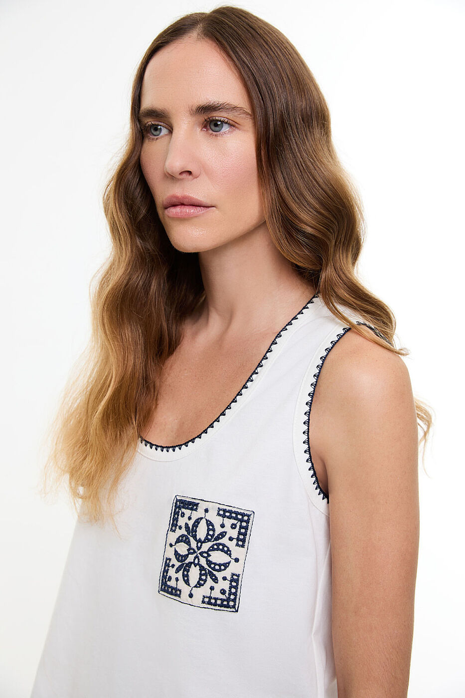 Nakışlı Brodeli Kolsuz T-shirt Ekru - 3