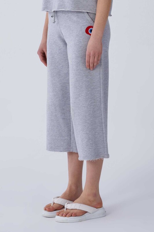 Nazar Boncuk İşlemeli Bermuda Eşofman Altı Gri - 3