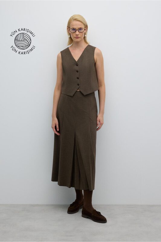 Önden Yırtmaçlı Pileli Midi Boy Etek Kahve - 1