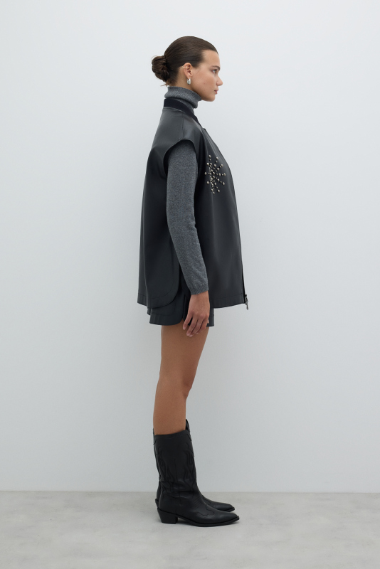 Önü Fermuarlı Trok Detaylı Yelek Siyah - 4