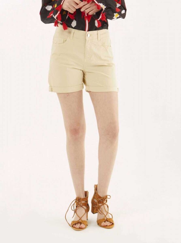 Paçası Katlı Kadın Şort Ekru - 3