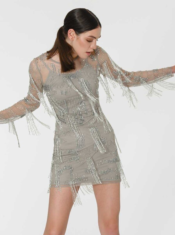 Püskül Detaylı Gümüş Mini Gece Elbisesi Standart Renk - 5
