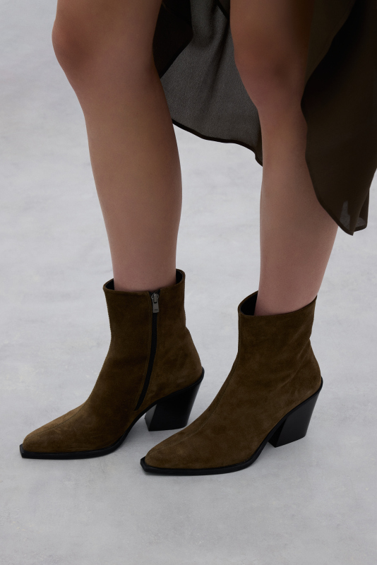 Süet Topuklu Yarım Bot Yağ Yeşili - Roman (1)